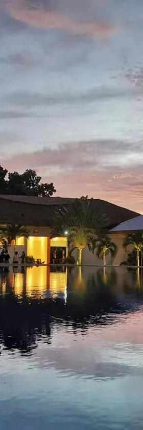 Green Mango Resort, Hotel in Danao