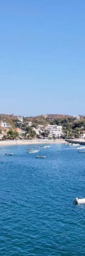 Casa Mamá Lolis, Hotel in Puerto Ángel