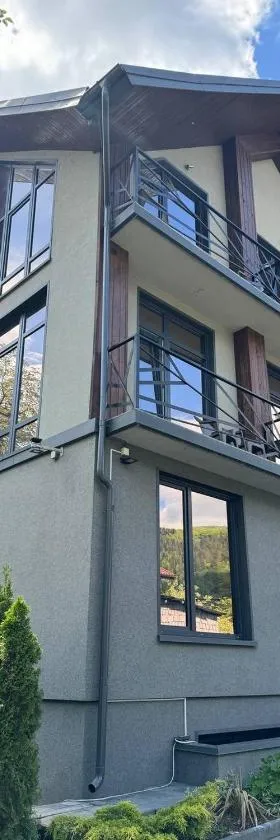 Girske Povitria 2, Hotel in Jaremtsche