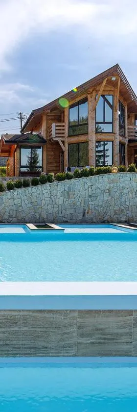 Adel Resort, Hotel in Plavie