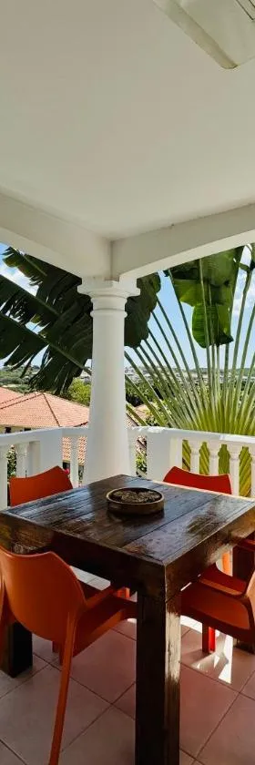 # Blue Bay Beach - Ocean View Apartments - FULLY AIR CONDITIONED #, Hotel in Blue Bay