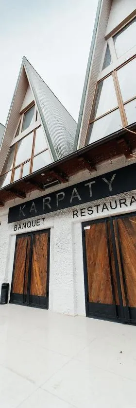 Tourkomplex Karpaty, Hotel in Slawske
