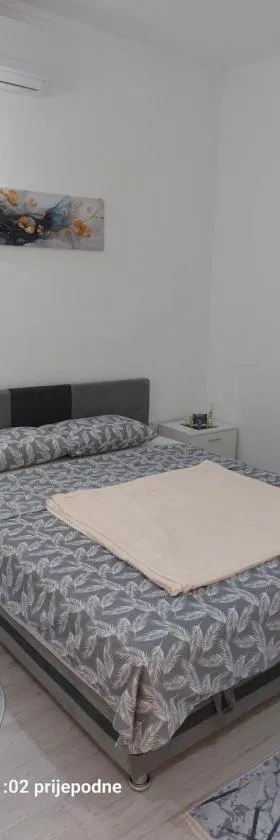 Rooms By the way M17, Hotel in Vrapčići