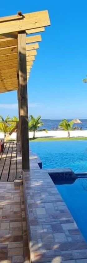 Seaside Chateau Resort, Hotel in Belize City