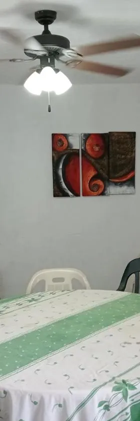 Casa tranquila, céntrica para familias grandes -10 personas-, Hotel in Ciudad Victoria