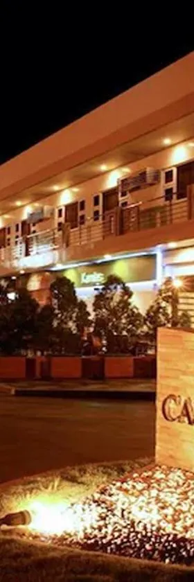 Casablanca Suites Near Airport, Hotel in Legazpi