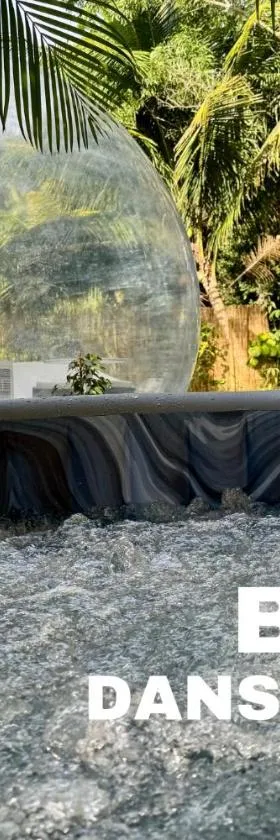 Nuit insolite dans une bulle avec spa privatif en Martinique!, Hotel in Rivière-Salée