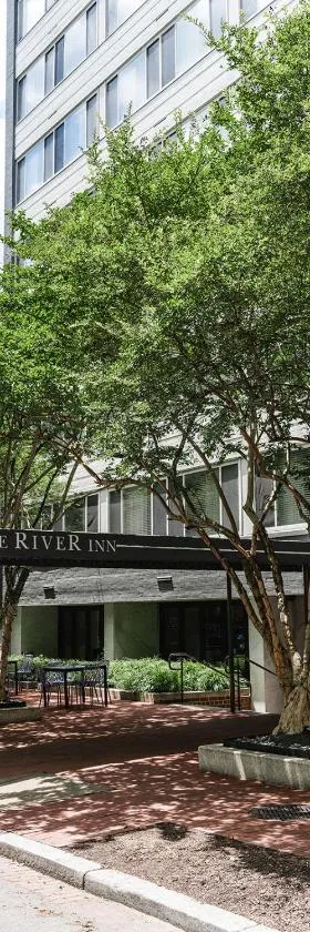 The River Inn, Hotel in Washington