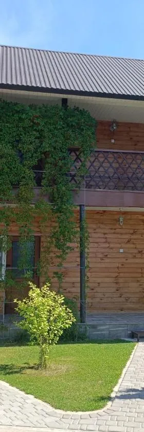гостинний двір, Hotel in Shatsk