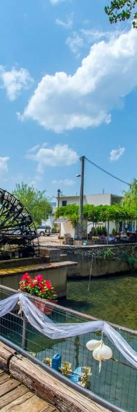 Autocamp LAKS, Hotel in Blagaj