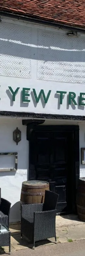 Stay and Relax at The Yew Tree, Hotel in Manuden