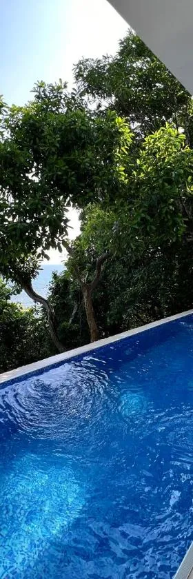 Antique Amor Bungalows & Villas, Hotel in Pandan