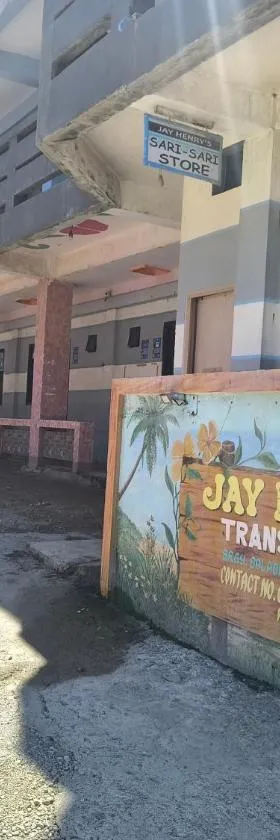 Jay Henry Transient Beach house, B Pagudpud, BLUE LAGOON BEACH, Hotel in Pagudpud
