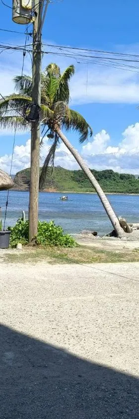 Jay Henry Transient Beach house , A Pagudpud ,BLUE LAGOON BEACH, Hotel in Pagudpud