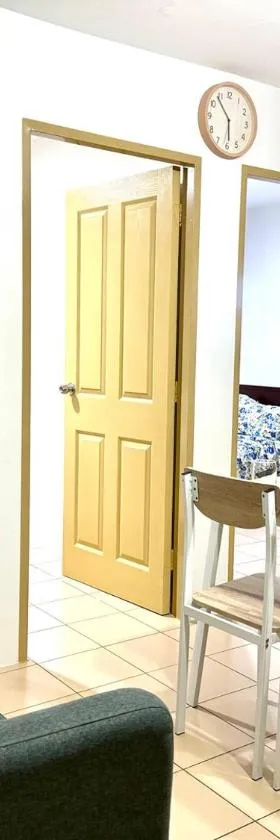 Two- Bedroom New Condo, Free Hi-Speed Wifi, Hotel in Iloilo City
