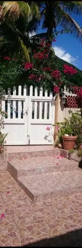 Casa Lof, Hotel in Case-Pilote