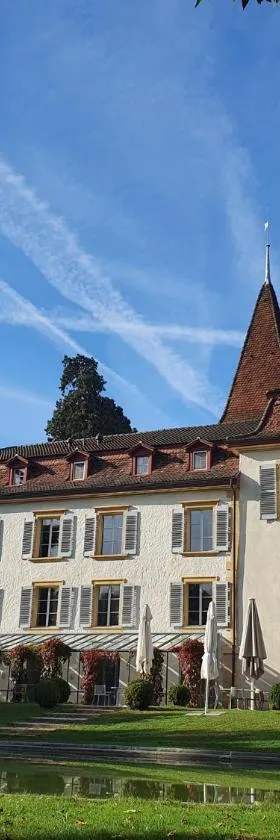 Schloss Münchenwiler, Hotel in Murten