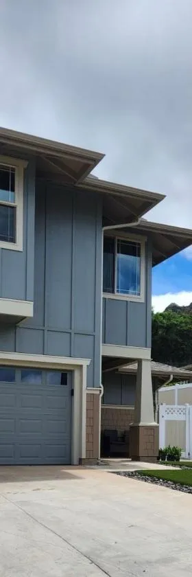 NEW HOME in Private Community with Ocean/Mountain Views. 5 Min. Drive to Beach, Hotel in Waianae