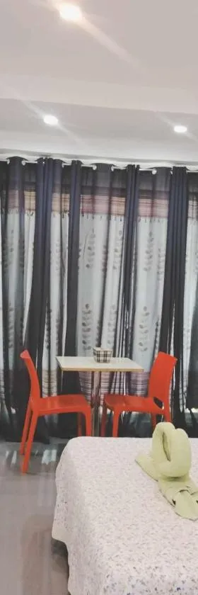 Bais Homestay Studio Room, Hotel in Bais