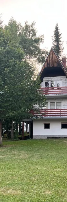 Apartments IN, Hotel in Han Pijesak