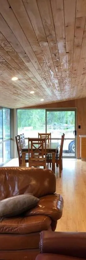 The Nutshed, Hotel in Matata