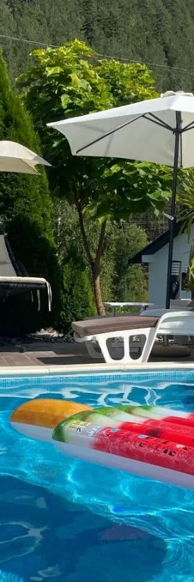 Vikendica sa bazenom, Hotel in Višegrad