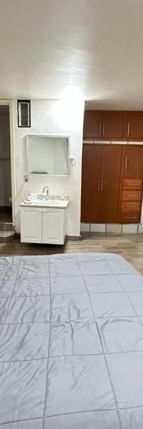 Departamento cómodo y céntrico, Hotel in Ciudad Guzmán