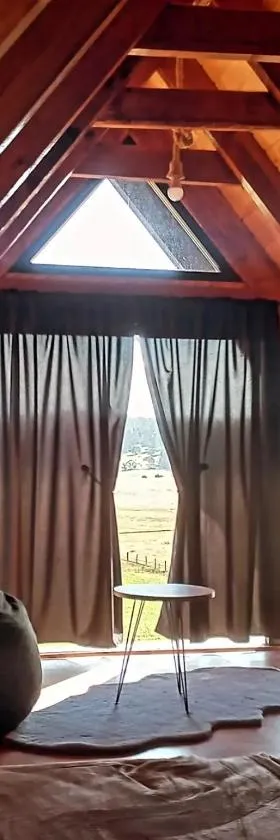 4 brata, Hotel in Antonići