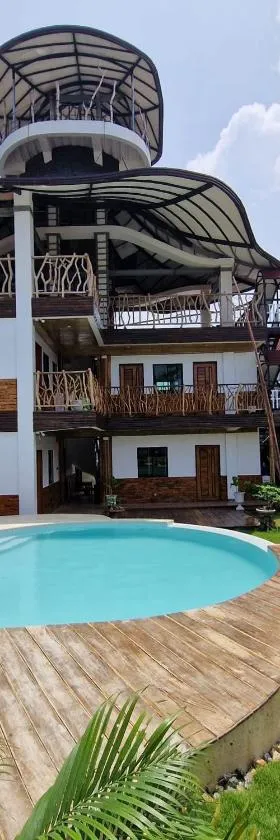 The Hat Trick Hostel, Hotel in Basdiot