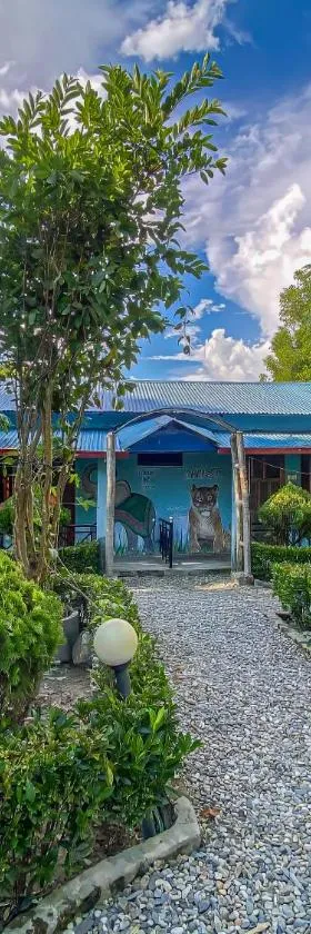 Hotel Tiger's Den - Peace Home Cozy Garden, Hotel in Sauraha