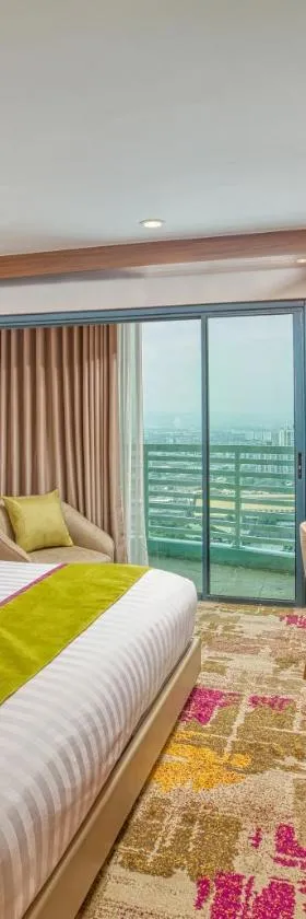 Eastwood Richmonde Hotel Manila, Hotel in Manila