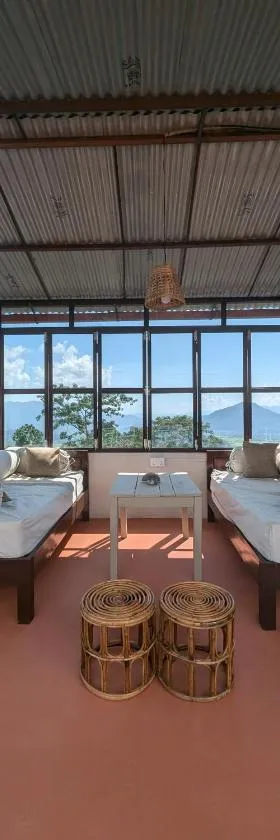 Indralok Hotel and Sky Garden, Hotel in Deorāli