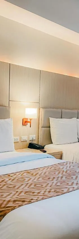 Sotogrande Neopolitan Hotel Inc, Hotel in Manila