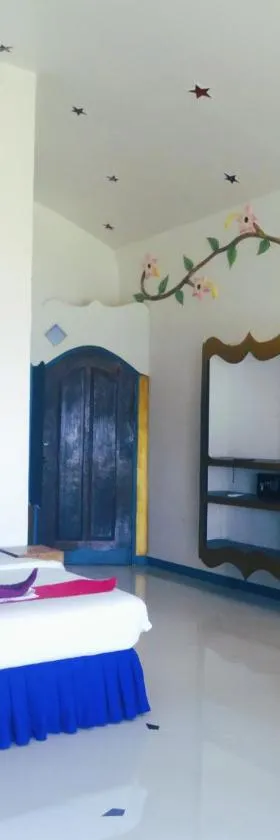 Royal Garden Resort Calitang, Hotel in Nacpan