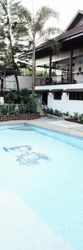 Casa de Celestina Private Resort, Hotel in Silang