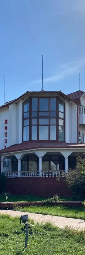 Момент, Hotel in Yuzhnoukrainsk 