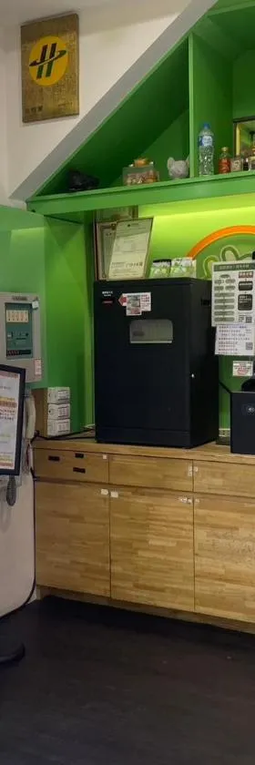 Clover house-自助式無人旅店, Hotel in Zhongli