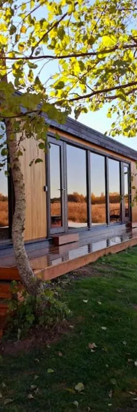 Vacation house with sauna, near sea., Hotel in Ainaži