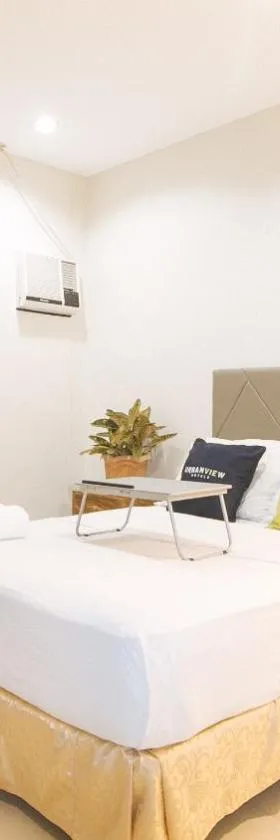UrbanView at Lacson Street Bacolod City by RedDoorz, Hotel in Bacolod City