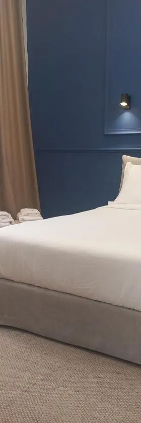 Stoa House Airport, Hotel in Koropi