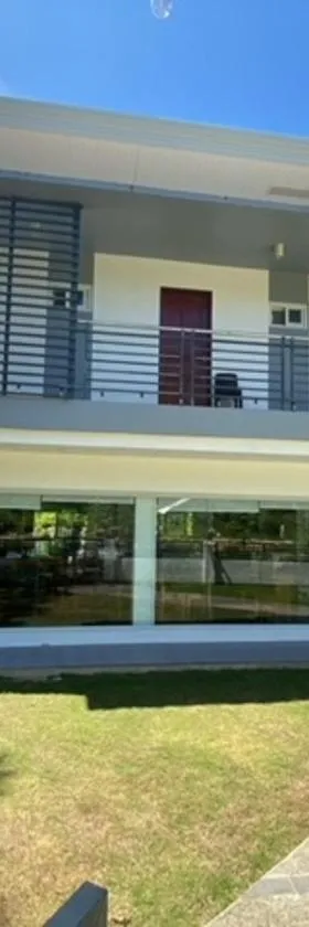 Bitoon Cafe, Hotel in Catugasan