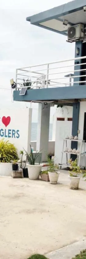 Angler's Hub & Resort Oslob, Hotel in Oslob