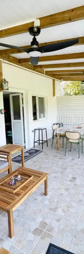 Choupchoup Jeux de Société 972, Hotel in Morne la Valeur