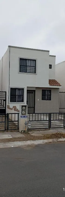 casa 2 pisos, Hotel in Pesquería