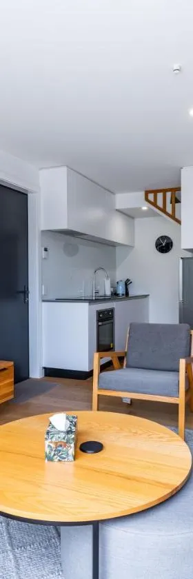 Relaxing retreat by the river, Hotel in Albert Town