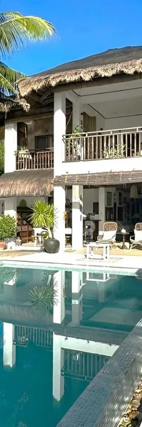 Sirom Beach House, Hotel in Tambobong