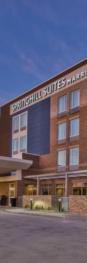 hotels near blue dress barn benton harbor mi Hilton Garden Inn Benton Harbor