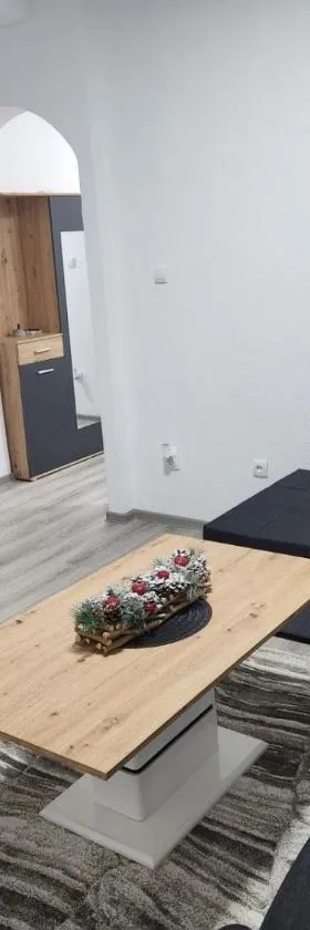 Apartmani Una Lux, Hotel in Spilja