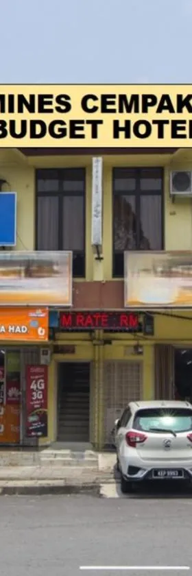 Mines Cempaka Budget Hotel, Hotel in Nilai