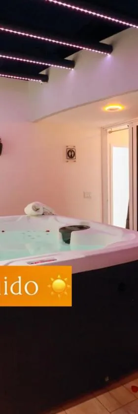 Espectacular y Moderno Apartamento Paradise a 15 min en vehiculo del Zocalo de Oaxaca, Hotel in Oaxaca de Juárez